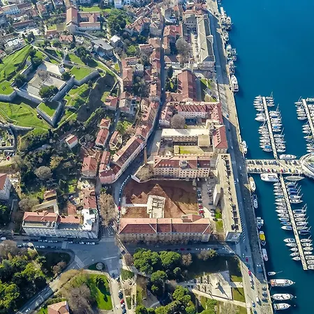 Apartament Petra Lux *